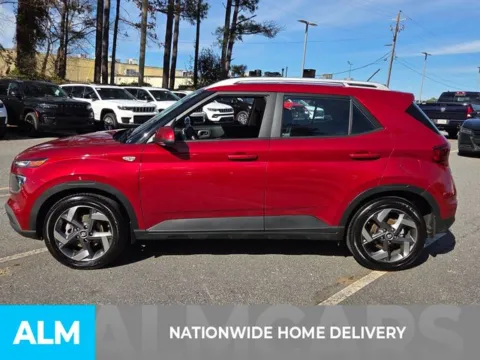 More photos of 2025 Hyundai Venue SEL at ALM Kia Perry, GA