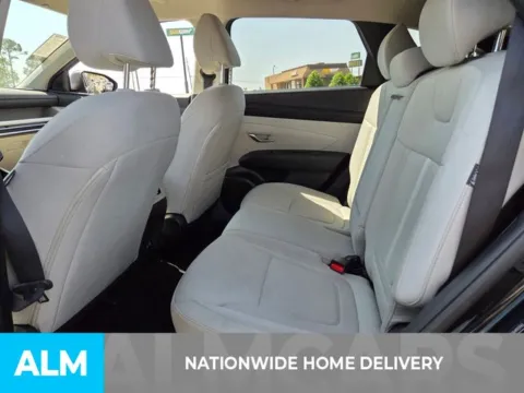 More photos of 2025 Hyundai Tucson SEL at ALM Kia Perry, GA