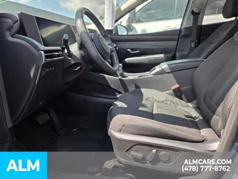 More photos of 2025 Hyundai Tucson SEL at ALM Kia Perry, GA
