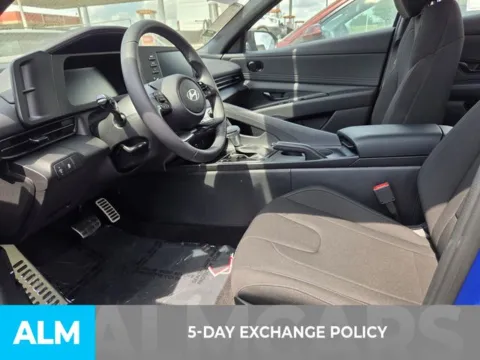 Another view of 2025 Hyundai Elantra SEL Sport for sale in Perry, GA at ALM Kia Perry