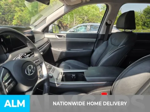 More photos of 2025 Hyundai Palisade SEL at ALM Kia Perry, GA