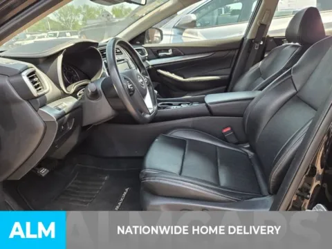 More photos of 2023 Nissan Maxima 3.5 SL at ALM Kia Perry, GA