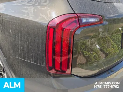 More photos of 2025 Kia Telluride S at ALM Kia Perry, GA