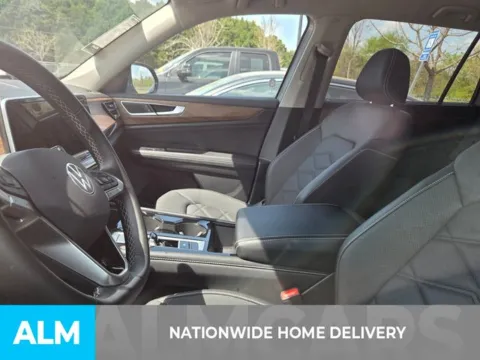 More photos of 2025 Volkswagen Atlas 2.0T SE w/Technology at ALM Kia Perry, GA
