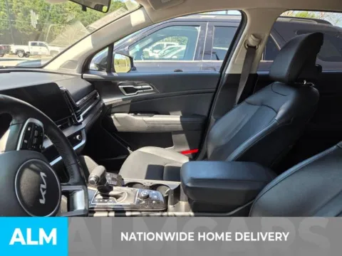 More photos of 2023 Kia Sportage EX at ALM Kia Perry, GA