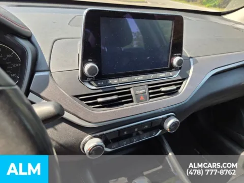 More photos of 2025 Nissan Altima 2.5 SR at ALM Kia Perry, GA