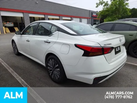 More photos of 2025 Nissan Altima 2.5 SV at ALM Kia Perry, GA