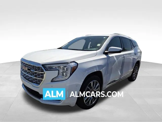 2022 GMC Terrain Denali AWD's photo