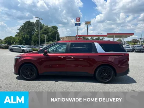 More photos of 2025 Kia Carnival LXS at ALM Kia Perry, GA