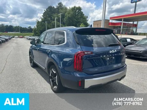 More photos of 2025 Kia Telluride S at ALM Kia Perry, GA