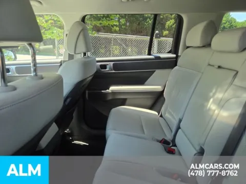 More photos of 2025 Hyundai Santa Fe SEL at ALM Kia Perry, GA