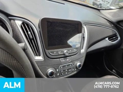 More photos of 2024 Chevrolet Malibu LT at ALM Kia Perry, GA