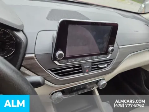 More photos of 2025 Nissan Altima 2.5 SV at ALM Kia Perry, GA