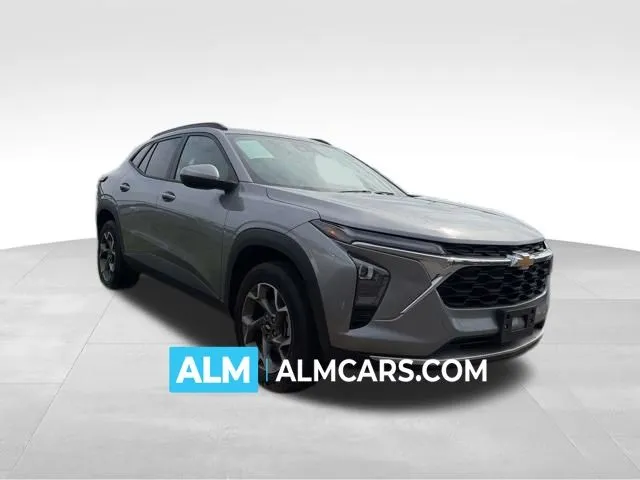 2025 Chevrolet Trax LT's photo