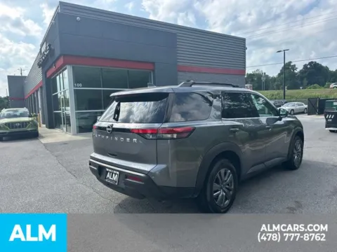 More photos of 2025 Nissan Pathfinder SV at ALM Kia Perry, GA
