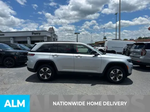 More photos of 2024 Jeep Grand Cherokee 4xe at ALM Kia Perry, GA