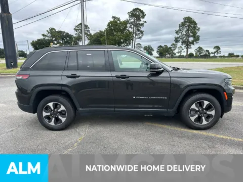 More photos of 2024 Jeep Grand Cherokee 4xe at ALM Kia Perry, GA