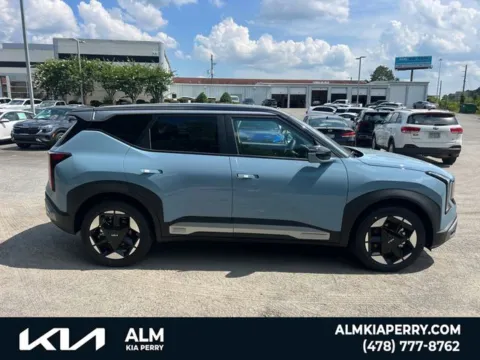 More photos of 2027 Kia Seltos S at ALM Kia Perry, GA