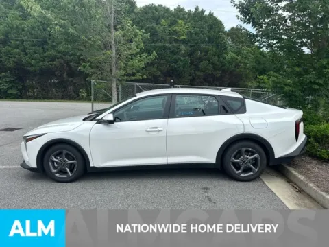 More photos of 2025 Kia K4 LXS at ALM Kia Perry, GA