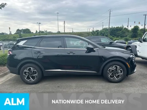 More photos of 2025 Kia Sportage LX at ALM Kia Perry, GA