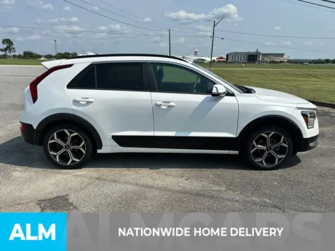 More photos of 2023 Kia Niro EX Touring at ALM Kia Perry, GA