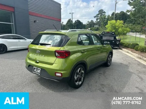More photos of 2024 Hyundai Venue SEL at ALM Kia Perry, GA