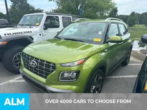 Photos of 2024 Hyundai Venue SEL for sale in Perry, GA at ALM Kia Perry