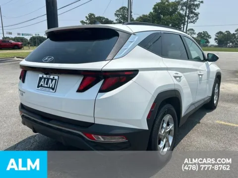 More photos of 2024 Hyundai Tucson SEL at ALM Kia Perry, GA