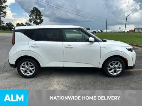 More photos of 2025 Kia Soul at ALM Kia Perry, GA