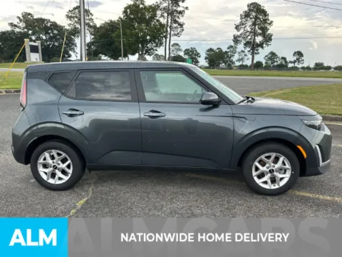 More photos of 2025 Kia Soul LX at ALM Kia Perry, GA