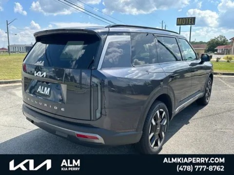 More photos of 2027 Kia Telluride S at ALM Kia Perry, GA
