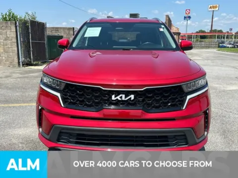 Photos of 2022 Kia Sorento Hybrid S for sale in Perry, GA at ALM Kia Perry