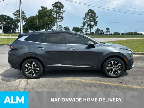 More photos of 2023 Kia Sportage EX at ALM Kia Perry, GA