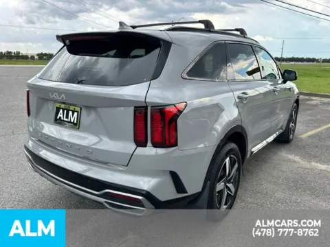 More photos of 2022 Kia Sorento EX at ALM Kia Perry, GA