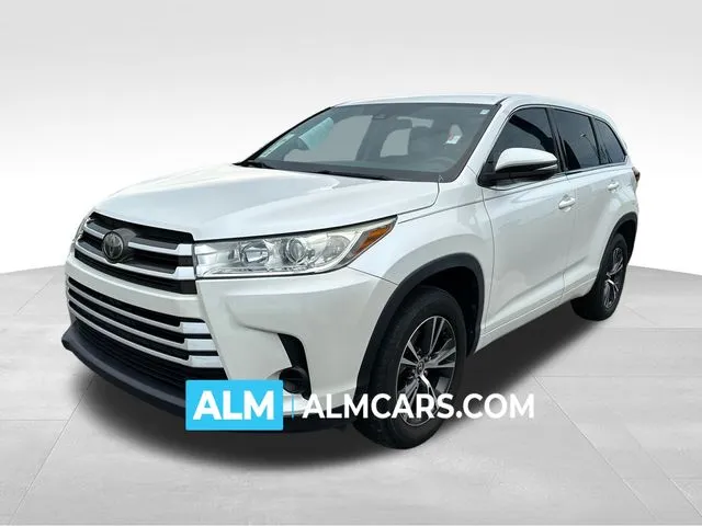 White 2018 Toyota Highlander LE for sale in Perry, GA