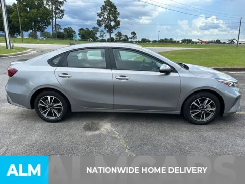 More photos of 2023 Kia Forte LXS at ALM Kia Perry, GA
