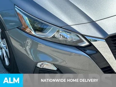 More photos of 2019 Nissan Altima 2.5 S at ALM Kia Perry, GA