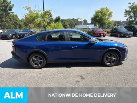 More photos of 2025 Kia K4 LXS at ALM Kia Perry, GA