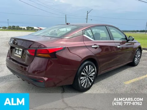 More photos of 2025 Nissan Altima 2.5 SV at ALM Kia Perry, GA