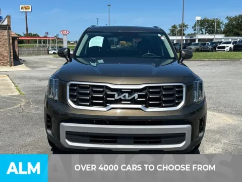 Photos of 2024 Kia Telluride S for sale in Perry, GA at ALM Kia Perry