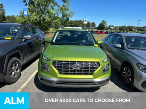 Photos of 2023 Hyundai Venue SEL for sale in Perry, GA at ALM Kia Perry
