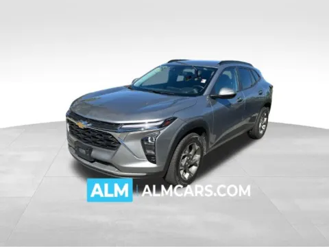 Gray 2024 Chevrolet Trax LT for sale in Perry, GA