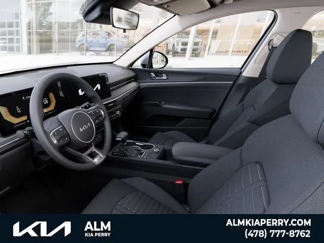 2026 Kia K5 LXS - Photo 17