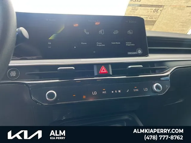 2026 Kia K5 LXS - Photo 21