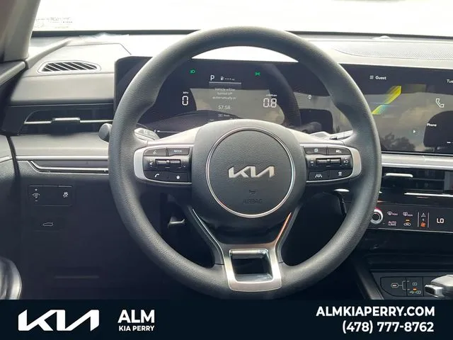 2026 Kia K5 LXS - Photo 16