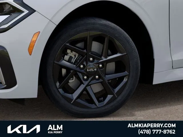 2026 Kia K5 LXS - Photo 9
