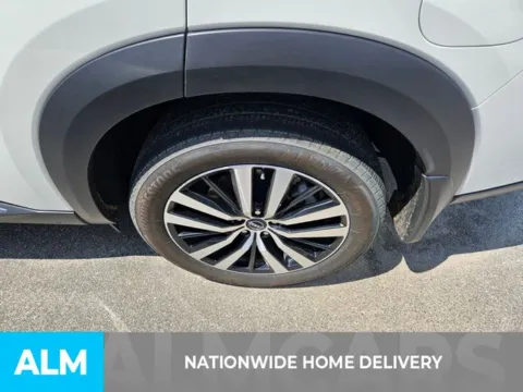 More photos of 2024 Nissan Pathfinder Platinum at ALM Kia Perry, GA