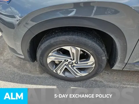More photos of 2023 Hyundai Santa Fe SEL at ALM Kia Perry, GA