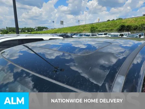More photos of 2016 Honda Pilot EX-L at ALM Kia Perry, GA