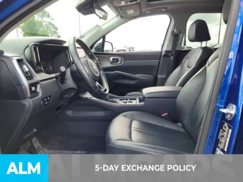 More photos of 2022 Kia Sorento EX at ALM Kia Perry, GA